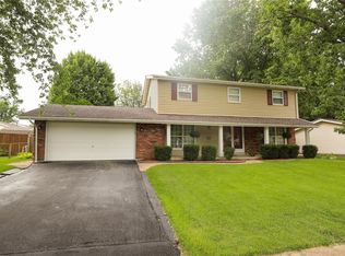5617 Madlar Ln, Florissant, MO 63034