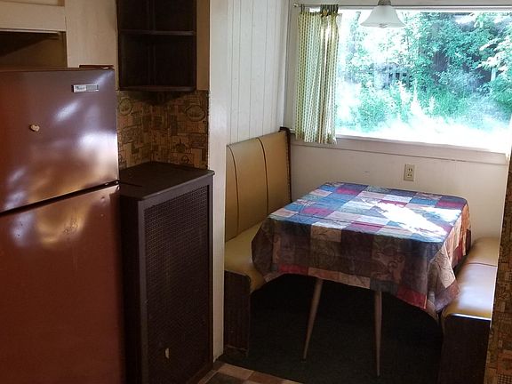 Kitchen with Breakfast Nook
