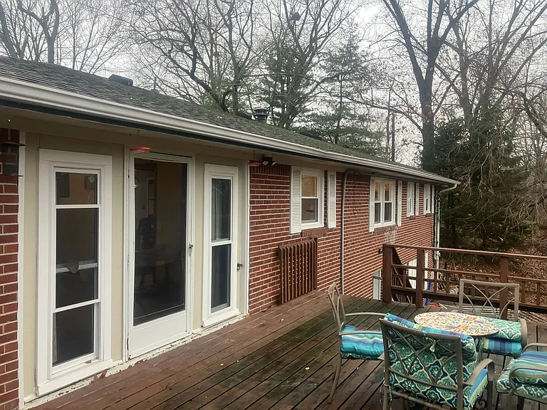 912 Wayne Ct — Photo 12