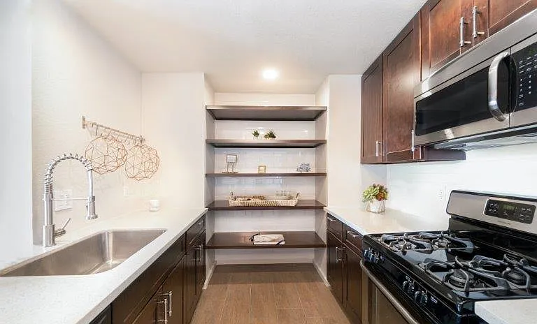 3760 Sawtelle Blvd — Photo 7