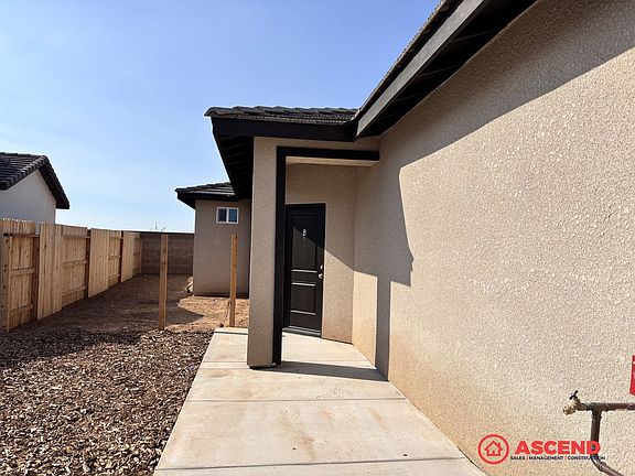 3rd image of 6012 Curvy Hills Dr #B