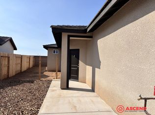 6012 Curvy Hills Dr, Bakersfield, CA 93306