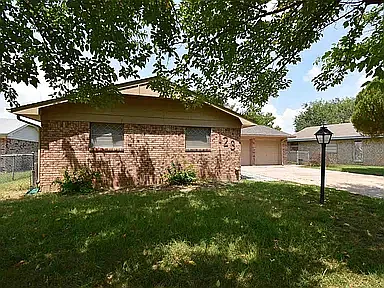 123 SE Surrey Ln — Photo 26