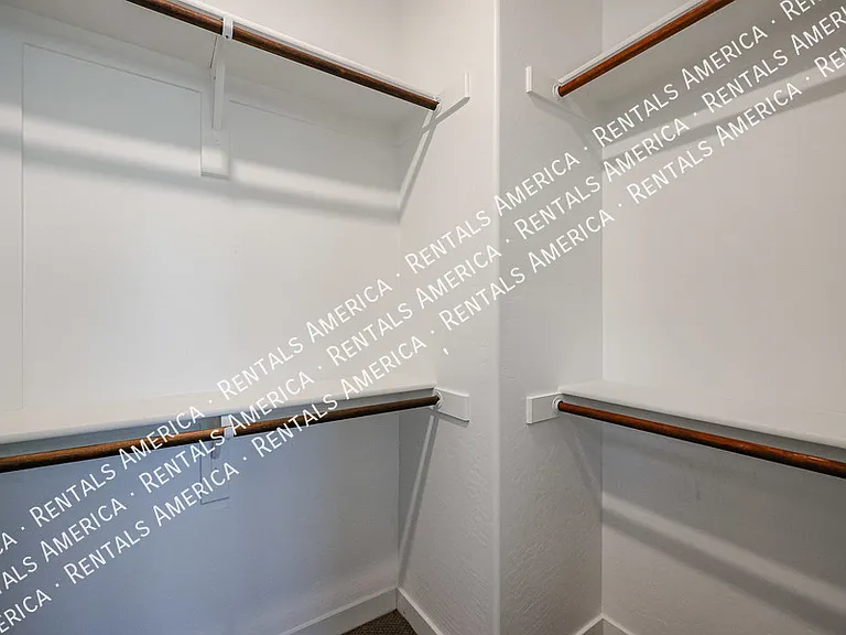 1051 E Armstrong Way — Photo 37