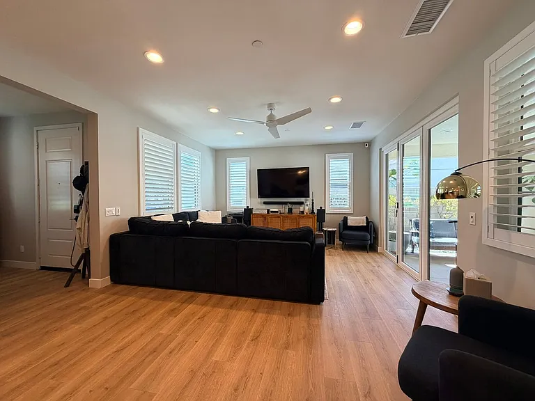 31 Jarano St — Photo 11