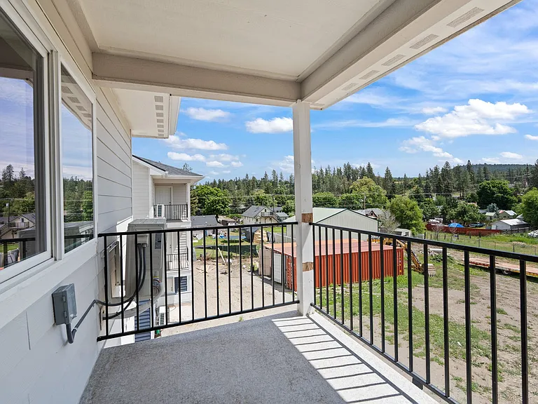 421 S McKinnon Rd — Photo 12