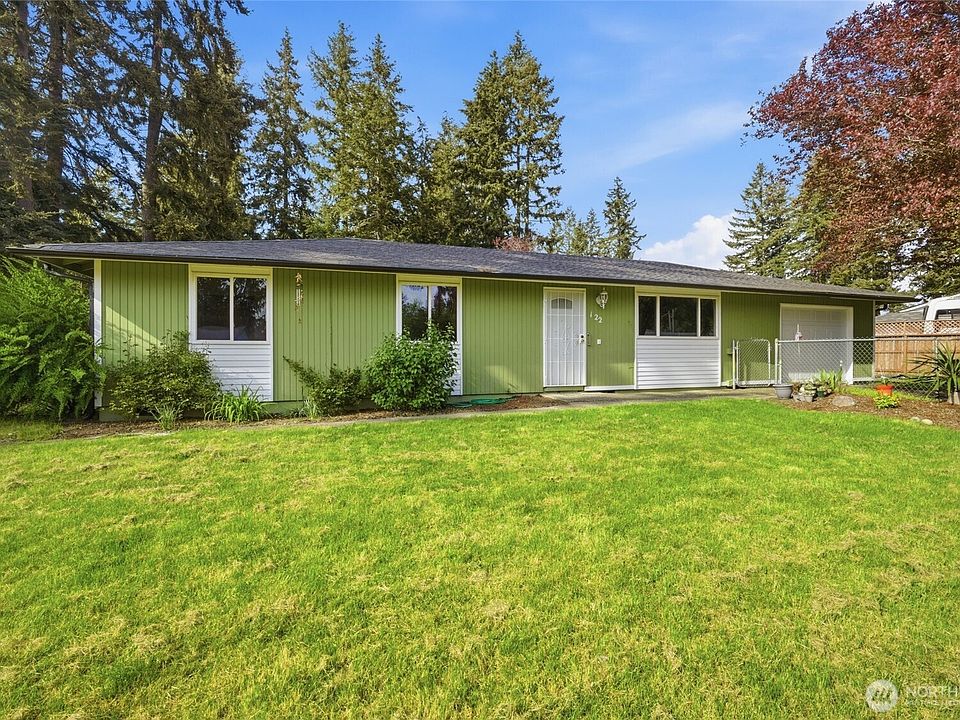 1st image of 122 Raintree Loop SE