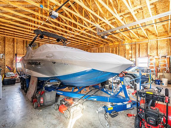 5th image of 690 Spring Beach Rd