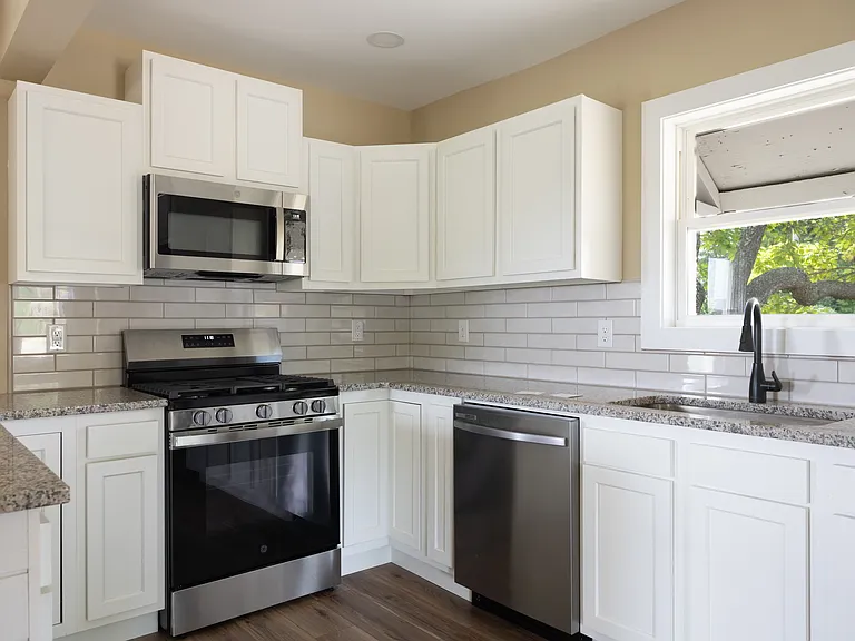 639 Landis Ave — Photo 12
