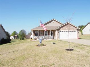 351 Bent River Dr, Inman, SC 29349