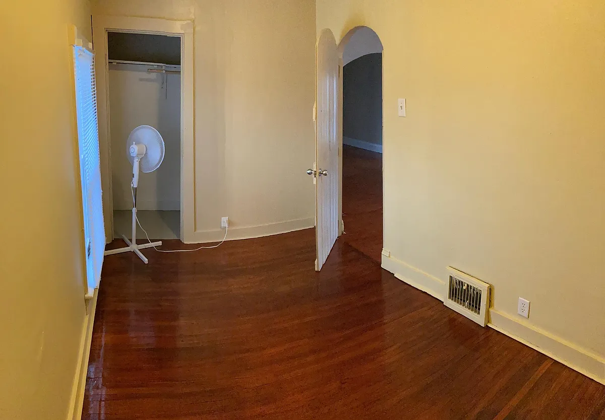 Building Photo - 312 Summit St #2