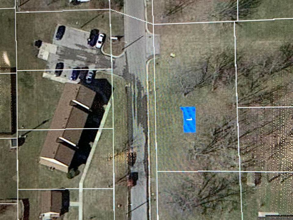 1st image of 0 S Ivy Ln