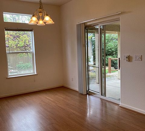3rd image of 11932 Brooke Crest Dr