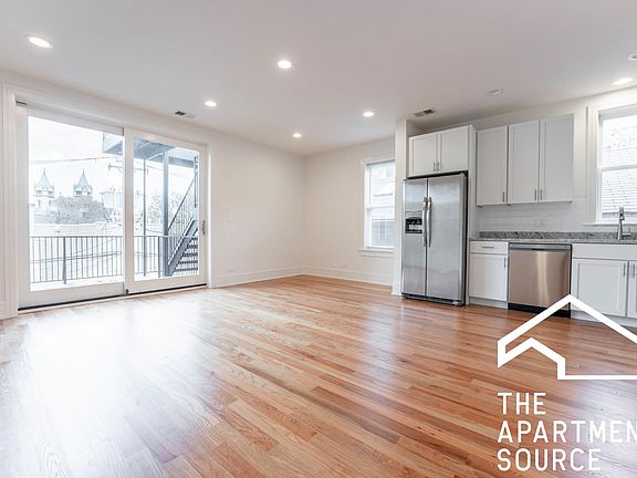 5th image of 2235 N Clybourn Ave #37jpt63u6
