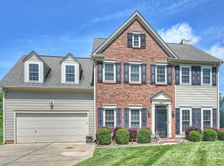 8417 Hirsch Dr, Charlotte, NC 28277