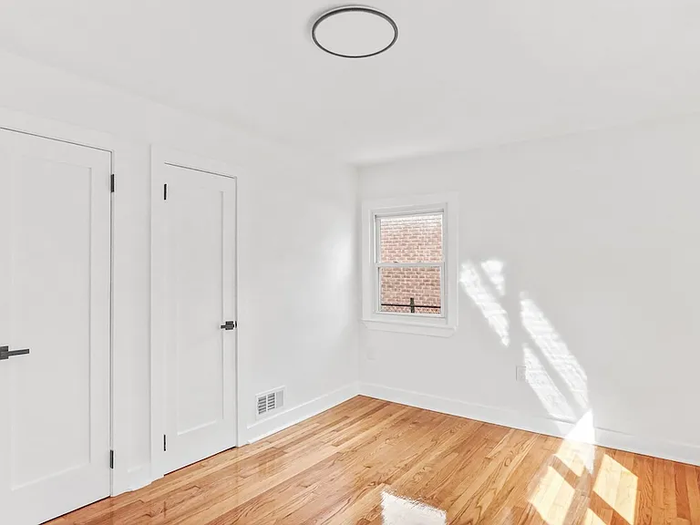 14 Columbus Ave — Photo 8