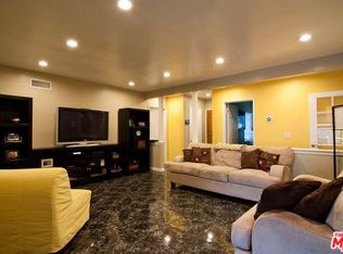 14708 Chatsworth St, Mission Hills, CA 91345