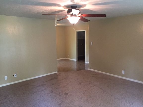 3rd image of 506 Deerwood Dr