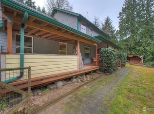 22333 Dewberry Rd NE, Indianola, WA 98342