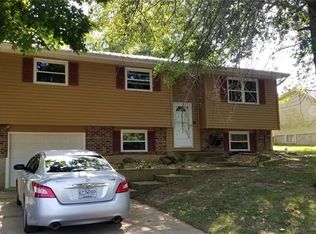 402 Fox Creek Rd, Rolla, MO 65401