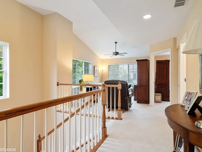 1212 Townes Cir — Photo 18