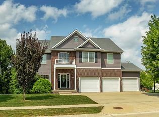 165 Broderick Dr, Waukee, IA 50263