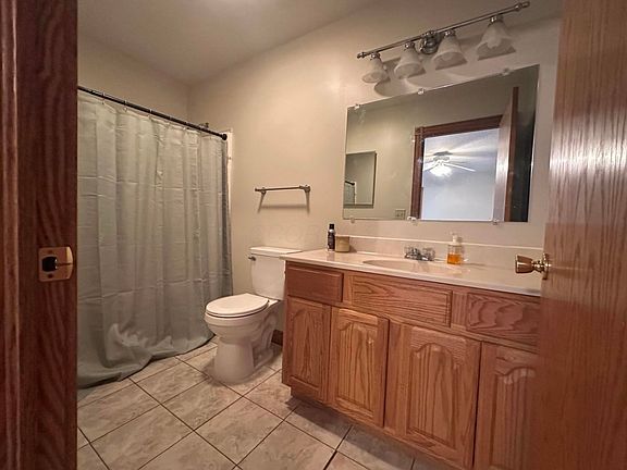 3rd image of 475 Glenmonte Dr