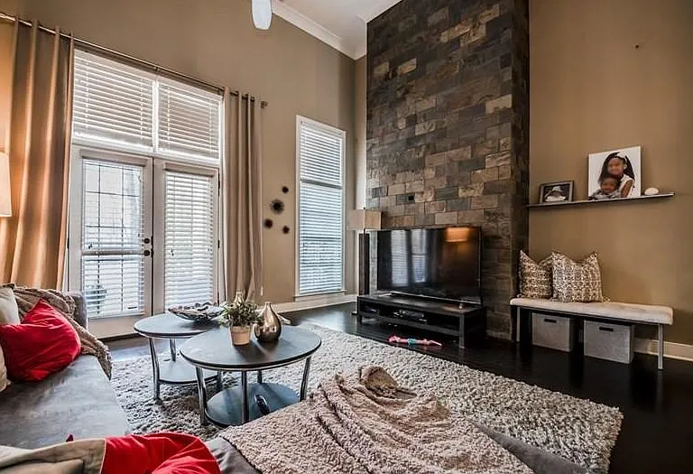 255 Southerland Ter NE #104 — Photo 2