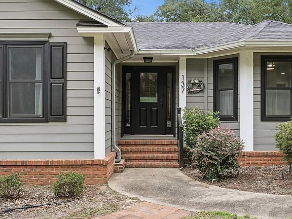 4th image of 137 Spring Lake Dr