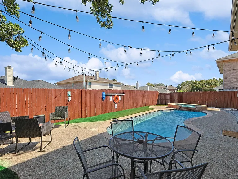 1000 Sagewood Ln — Photo 2