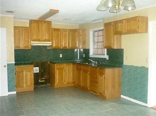 4th image of 656 Cypress Dr