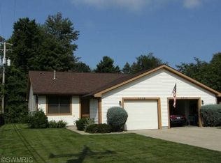 3339 Maple Grove Rd, Muskegon, MI 49441