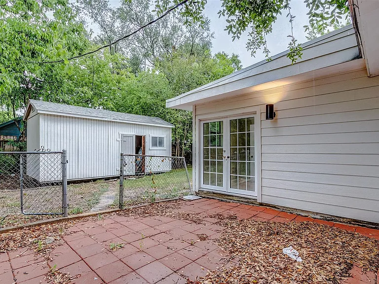 5914 Carew St — Photo 43