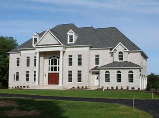13604 Stonebarn Ln, Gaithersburg, MD 20878