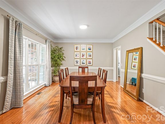 5th image of 11786 Crossroads Pl
