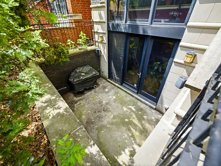 1106 N Paulina St #1 — Photo 14