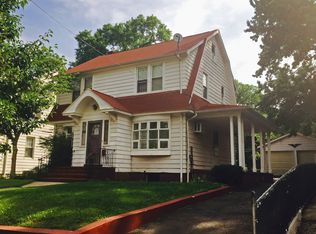 32 Bergen St, Garfield, NJ 07026