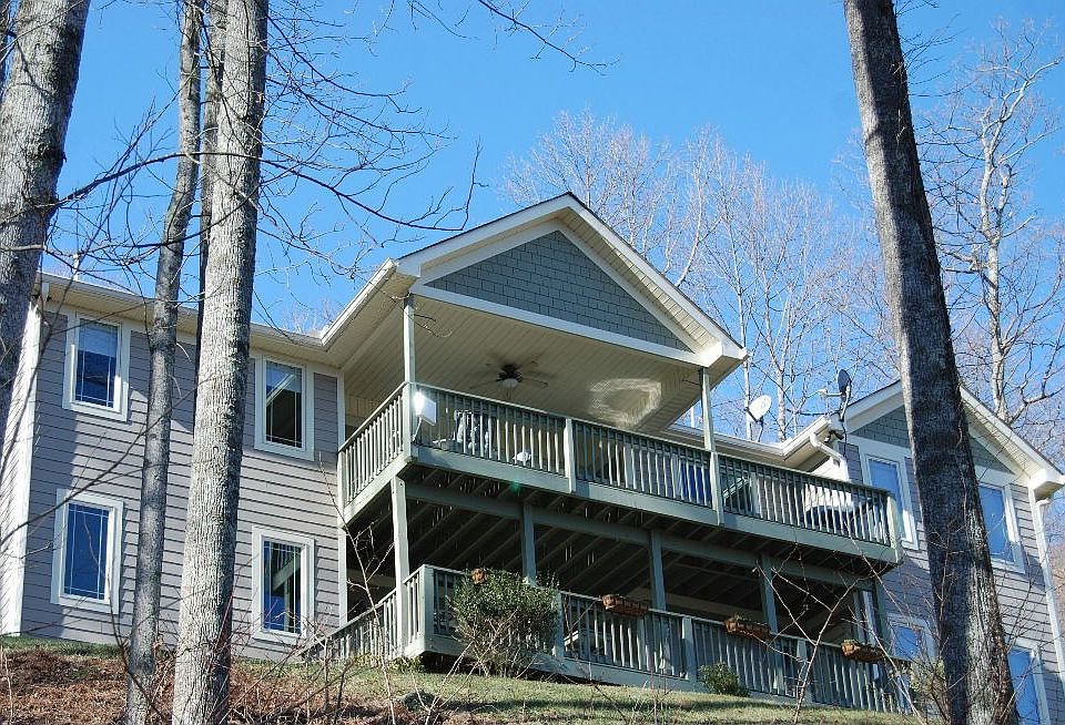 2nd image of 61 Gaston Mountain Rd