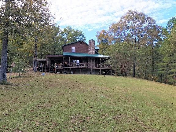 3rd image of 115 Lake Dr