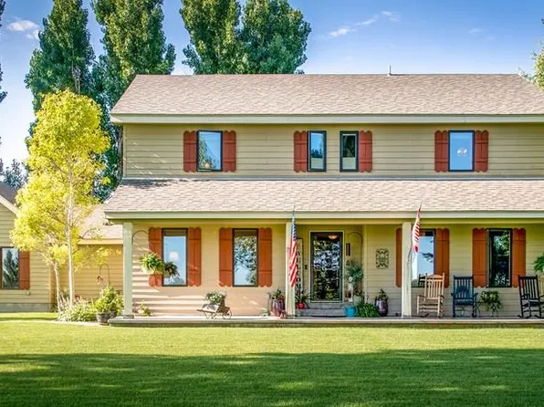 1204 Lane 13, Worland, WY 82401