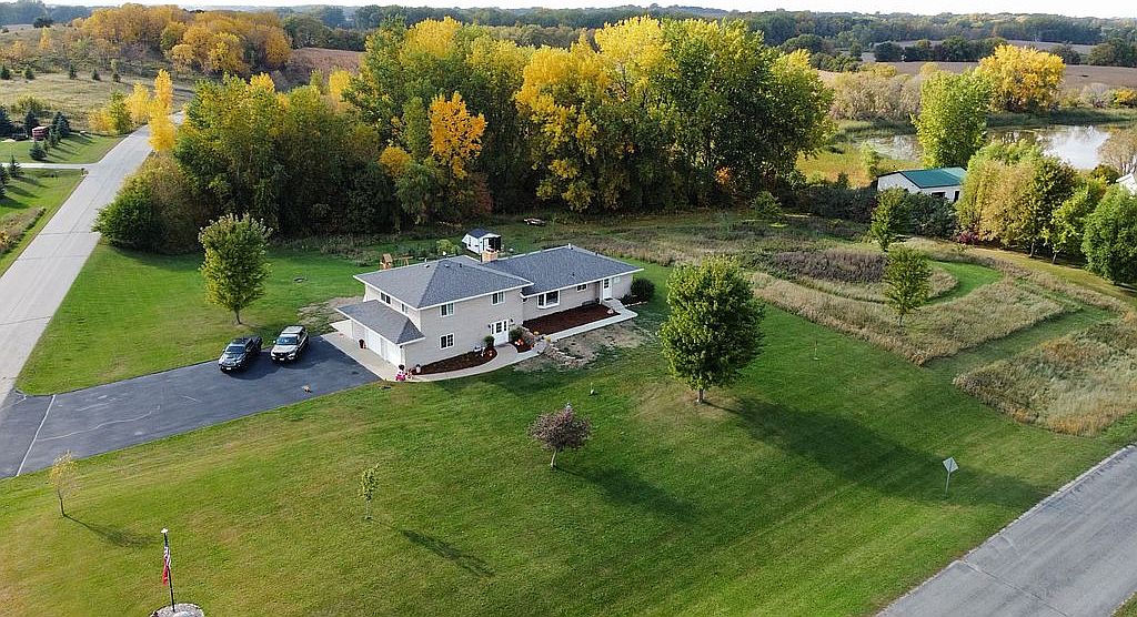 582 62nd Ave NW, Willmar, MN 56201 Zillow