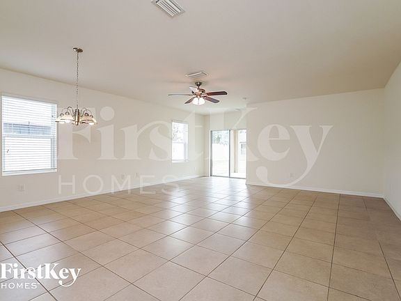 2nd image of 630 SW 25th Ln