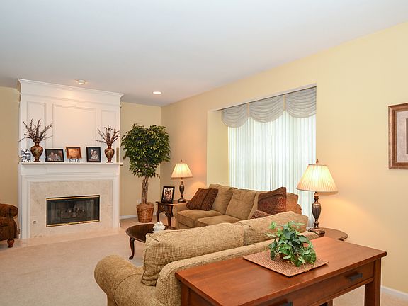 3rd image of 12780 Green Meadow Ave