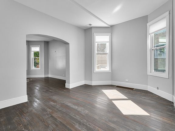 3rd image of 1406 N Kildare Ave #2