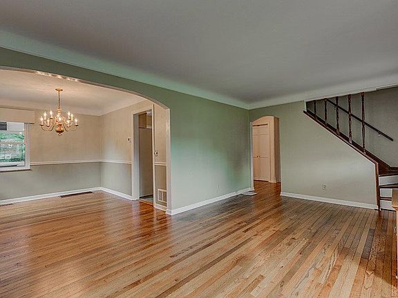 4th image of 945 Winsray Ct
