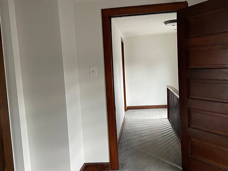 Master looking back to hall & staircase.