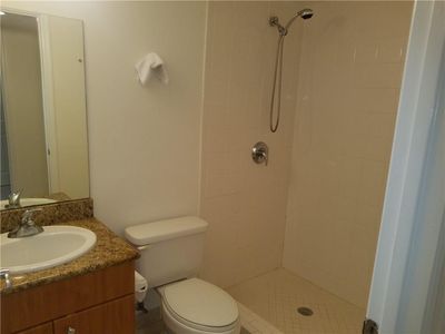 201 Golden Isles Dr APT 508, Hallandale, FL, 33009