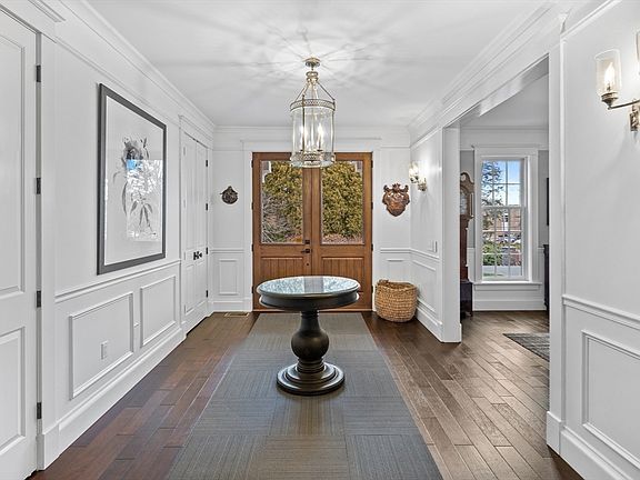 5th image of 75 Goddard Ave