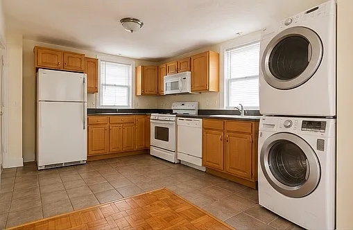 235 Parsons St #3 — Photo 13