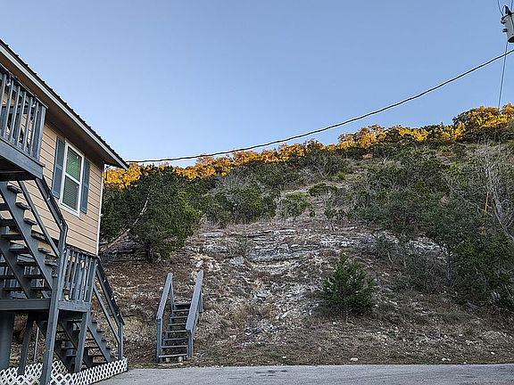 4th image of 336 White Oak Dr